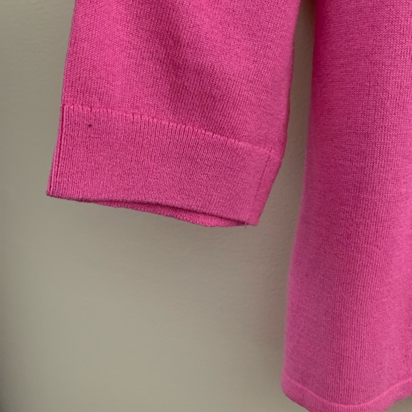 Ann Taylor crewneck pink button back light sweater. Size L - Picture 4 of 13